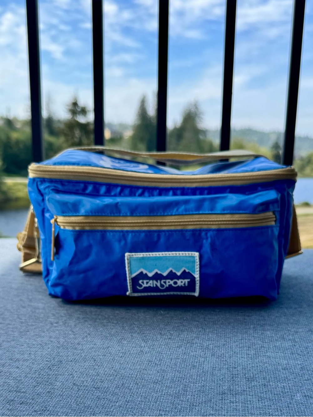 Vintage ‘Stansport’ 6 Pack Cooler